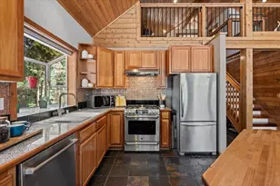 12480 Rainbow Dr, Truckee, CA 96161 - Photo 10