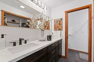 12480 Rainbow Dr, Truckee, CA 96161 - Photo 16