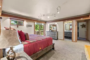 10871 Silver Fir Dr, Truckee, CA 96161 - Photo 18