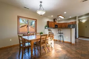 16725 Skislope Way, Truckee, CA 96161 - Photo 6