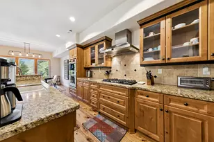 11837 Hope Ct, Truckee, CA 96161 - Photo 10