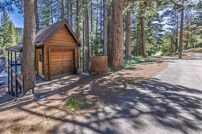 14540 Donner Pass Road, Truckee, CA 96161 - Photo 24