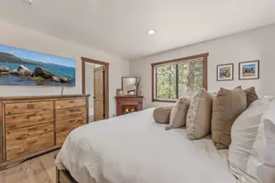 12434 Snowpeak Way, Truckee, CA 96161 - Photo 14
