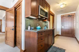 8001 Northstar Dr, Truckee, CA 96161 - Photo 16