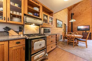 11848 Snowpeak Way, Truckee, CA 96161 - Photo 8