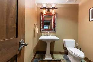 12490 Villa Ct, Truckee, CA 96161 - Photo 16
