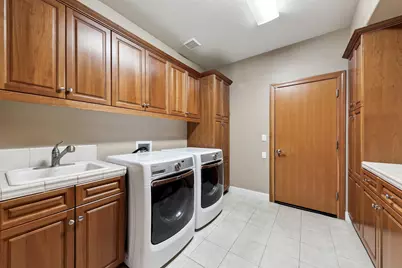 11898 Hope Court, Truckee, CA 96161 - Photo 10