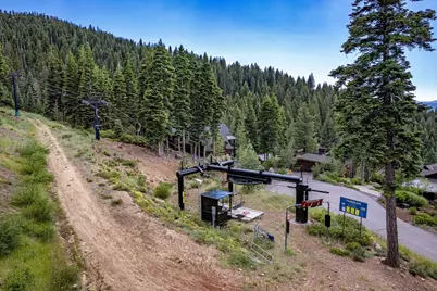 2392 Overlook Place, Truckee, CA 96161 - Photo 26