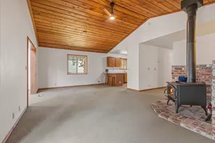 13323 Falcon Point Pl, Truckee, CA 96161 - Photo 8