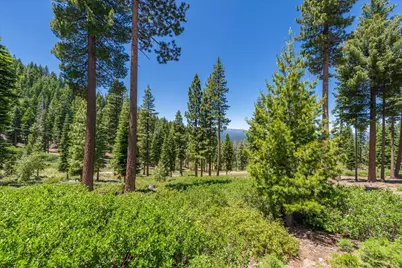 19080 Glades Place, Truckee, CA 96161 - Photo 10