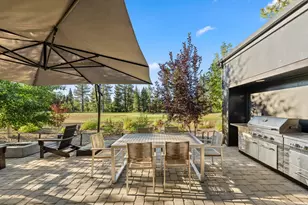 10129 Corrie Ct, Truckee, CA 96161 - Photo 8