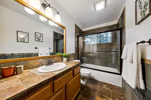12849 Peregrine Dr, Truckee, CA 96161 - Photo 14