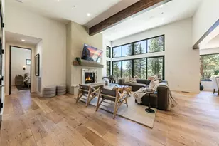 10541 Brickell Ct, Truckee, CA 96161 - Photo 4
