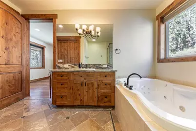 8520 River Road, Truckee, CA 96161 - Photo 12