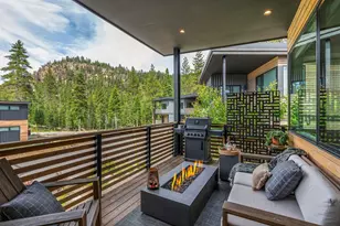 300 Palisades Cir, Olympic Valley, CA 96146 - Photo 18