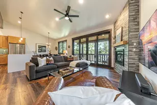 10342 Palisades Dr, Truckee, CA 96161 - Photo 6