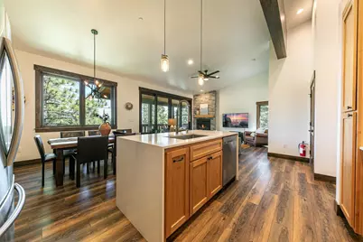 10342 Palisades Drive, Truckee, CA 96161 - Photo 8
