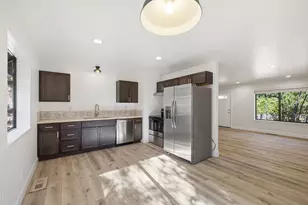 10718 Manchester Dr, Truckee, CA 96161 - Photo 8