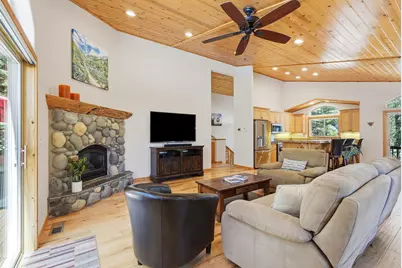11642 Zermatt Drive, Truckee, CA 96161 - Photo 8