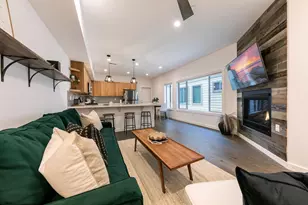 11265 Wolverine Cir, Truckee, CA 96161 - Photo 10