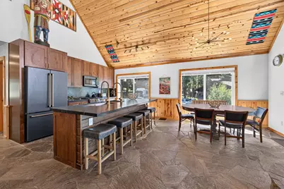 15205 Point Drive, Truckee, CA 96161 - Photo 6