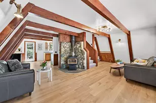 15205 Point Dr, Truckee, CA 96161 - Photo 16