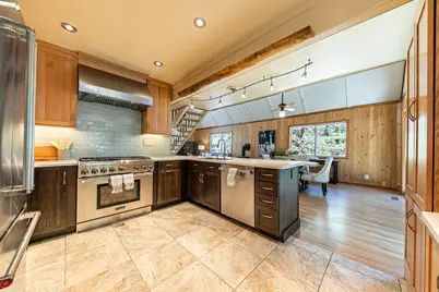 10425 The Strand, Truckee, CA 96161 - Photo 8