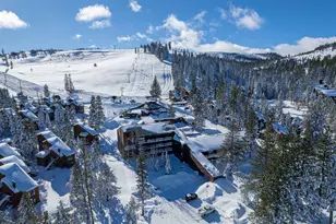 11591 Snowpeak Way, Truckee, CA 96161 - Photo 28