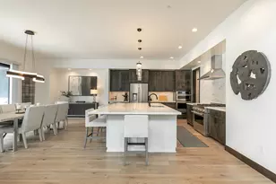 10209 Modane Pl, Truckee, CA 96161 - Photo 12