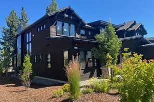 10209 Modane Pl, Truckee, CA 96161 - Photo 2