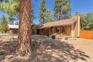 10480 Evensham Pl, Truckee, CA 96161 - Photo 2
