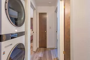 10480 Evensham Pl, Truckee, CA 96161 - Photo 14