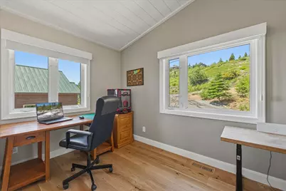 14395 Skislope Way, Truckee, CA 96161 - Photo 18