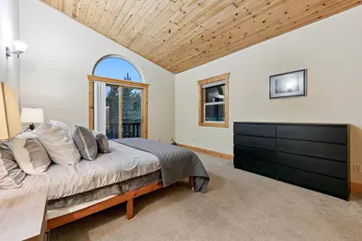 15071 Skislope Way, Truckee, CA 96161 - Photo 16
