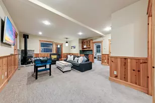 15071 Skislope Way, Truckee, CA 96161 - Photo 20