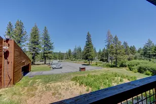 11591 Snowpeak Way, Truckee, CA 96161 - Photo 14