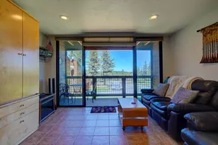 11591 Snowpeak Way, Truckee, CA 96161 - Photo 10