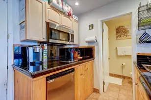 11591 Snowpeak Way, Truckee, CA 96161 - Photo 6