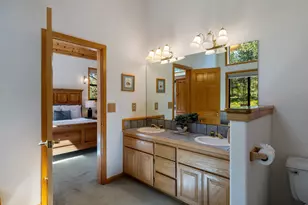 13040 Hillside Dr, Truckee, CA 96161 - Photo 14