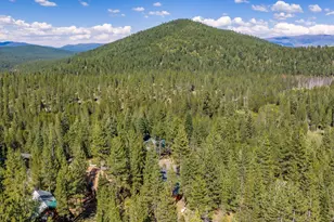 13040 Hillside Dr, Truckee, CA 96161 - Photo 28