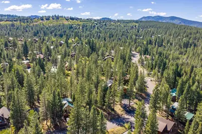 13020 Hillside Drive, Truckee, CA 96161 - Photo 18