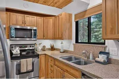 600 White Fir, Truckee, CA 96161 - Photo 16