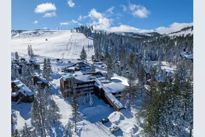 11589 Snowpeak Way #225, Truckee, CA 96161 - Photo 16