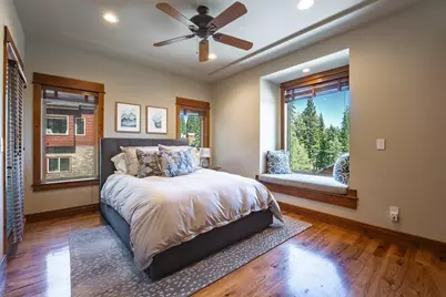 10954 Skislope Way, Truckee, CA 96161 - Photo 20