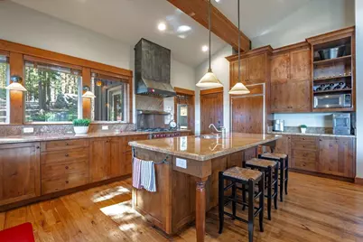 10954 Skislope Way, Truckee, CA 96161 - Photo 6