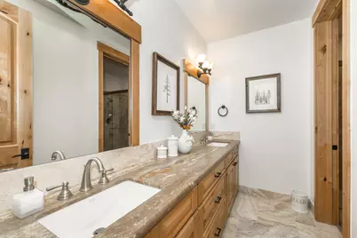 11621 Bottcher Loop, Truckee, CA 96161 - Photo 24