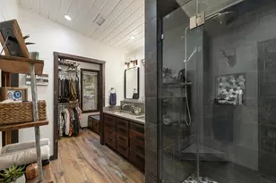 10313 Snowshoe Cir, Truckee, CA 96161 - Photo 16