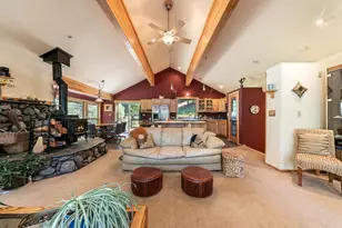 10184 Somerset Dr, Truckee, CA 96161 - Photo 14