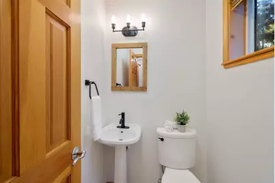 12660 Greenwood Drive, Truckee, CA 96161 - Photo 8