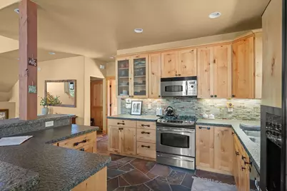 12015 Julian Avenue, Truckee, CA 96161 - Photo 10